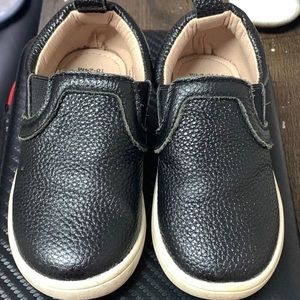 Black Monkey Feet Slides